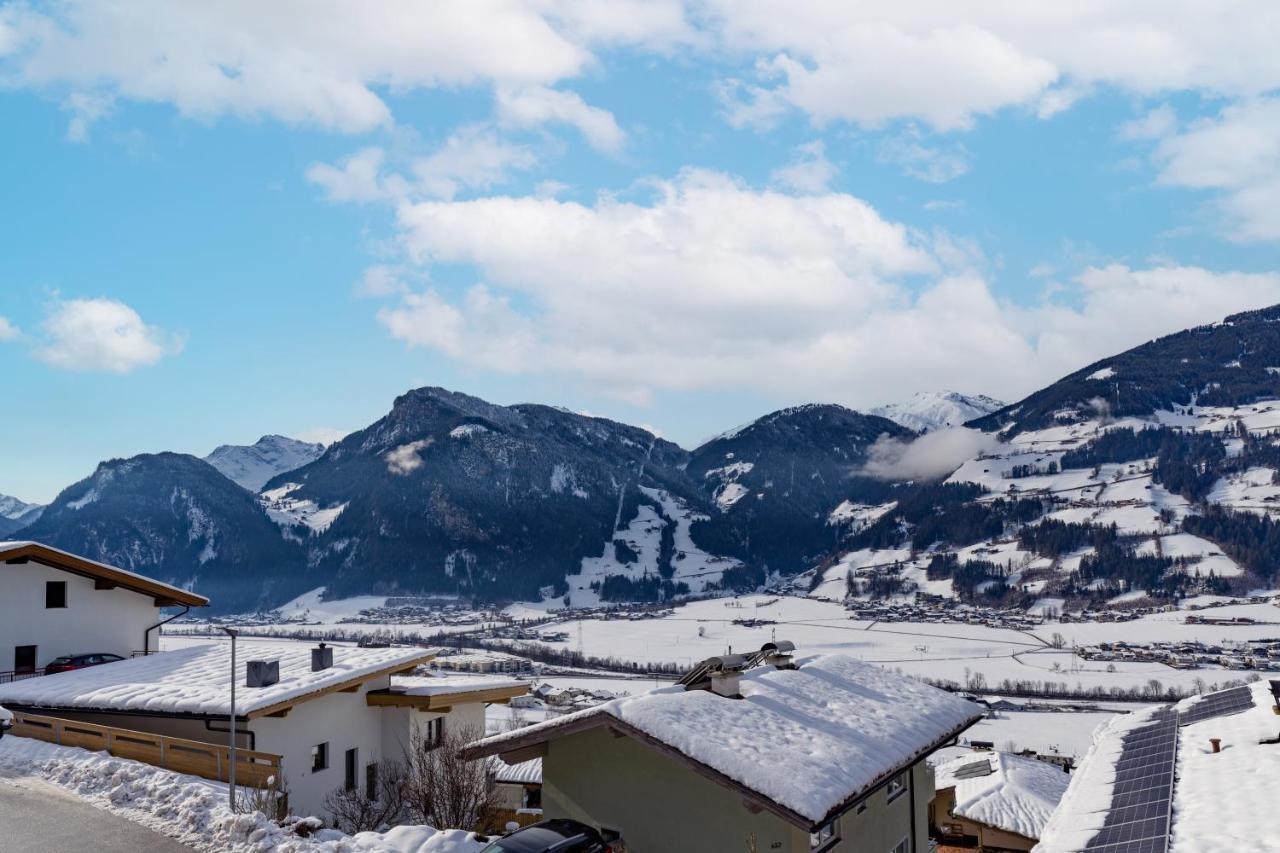 Monis Apartment Ramsau im Zillertal Eksteriør billede