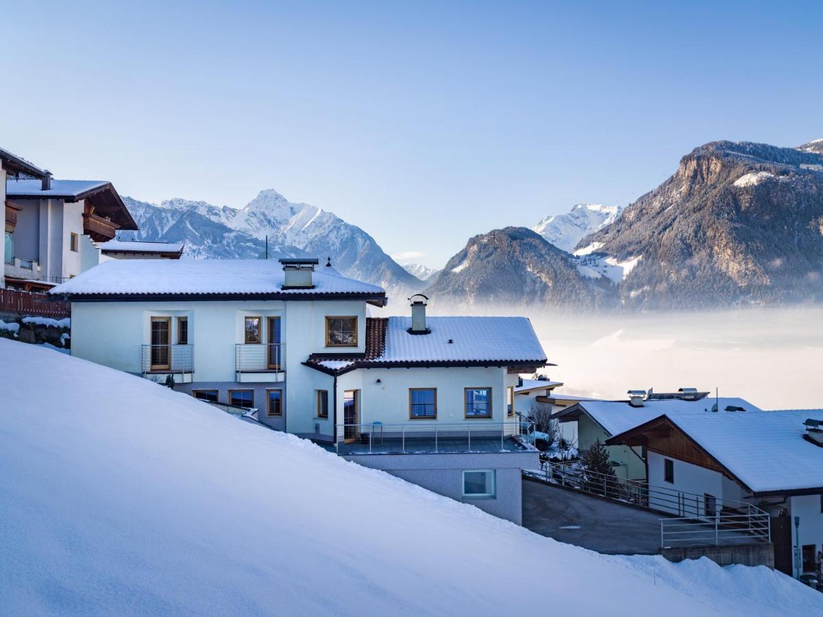 Monis Apartment Ramsau im Zillertal Eksteriør billede