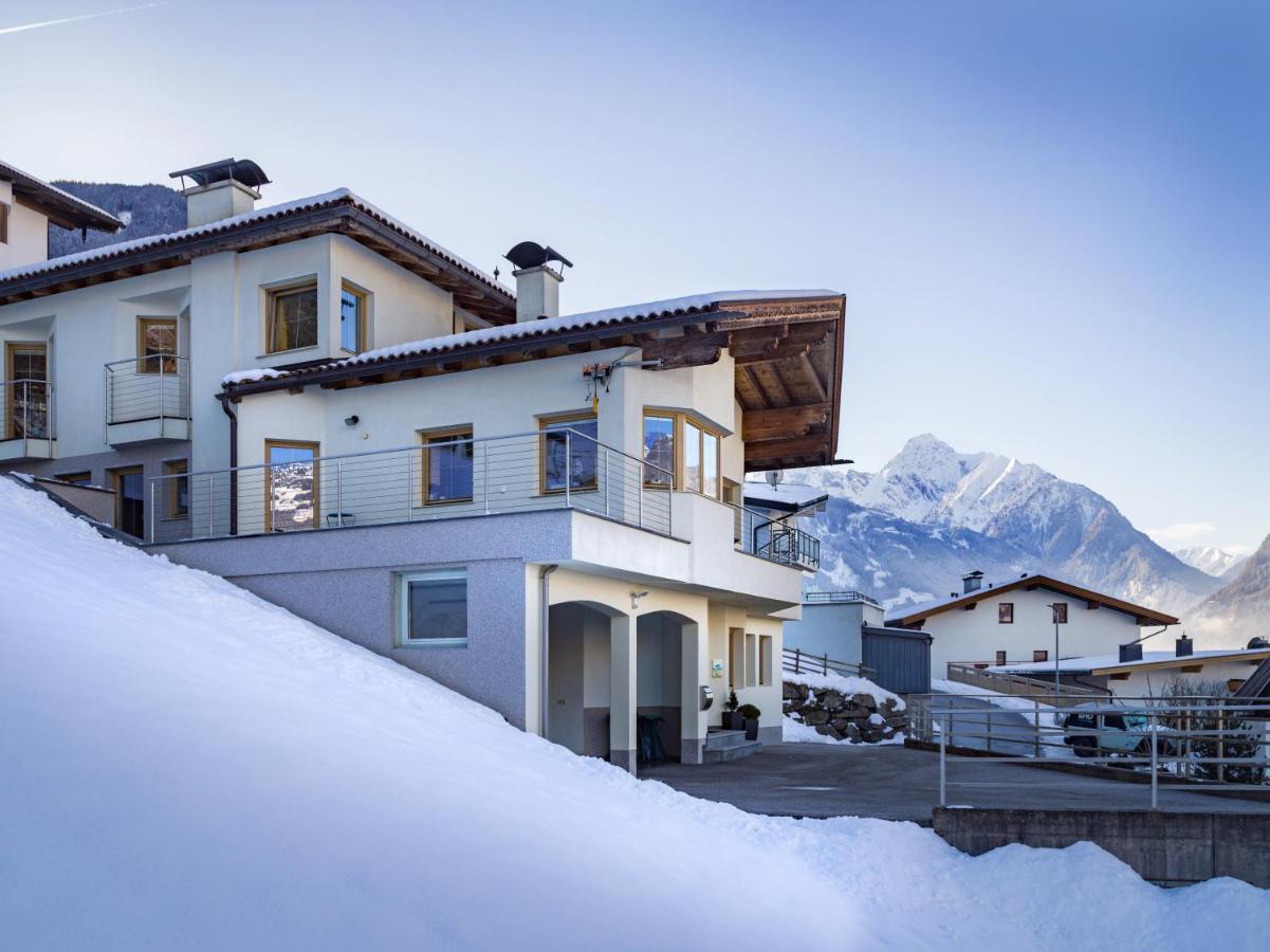 Monis Apartment Ramsau im Zillertal Eksteriør billede