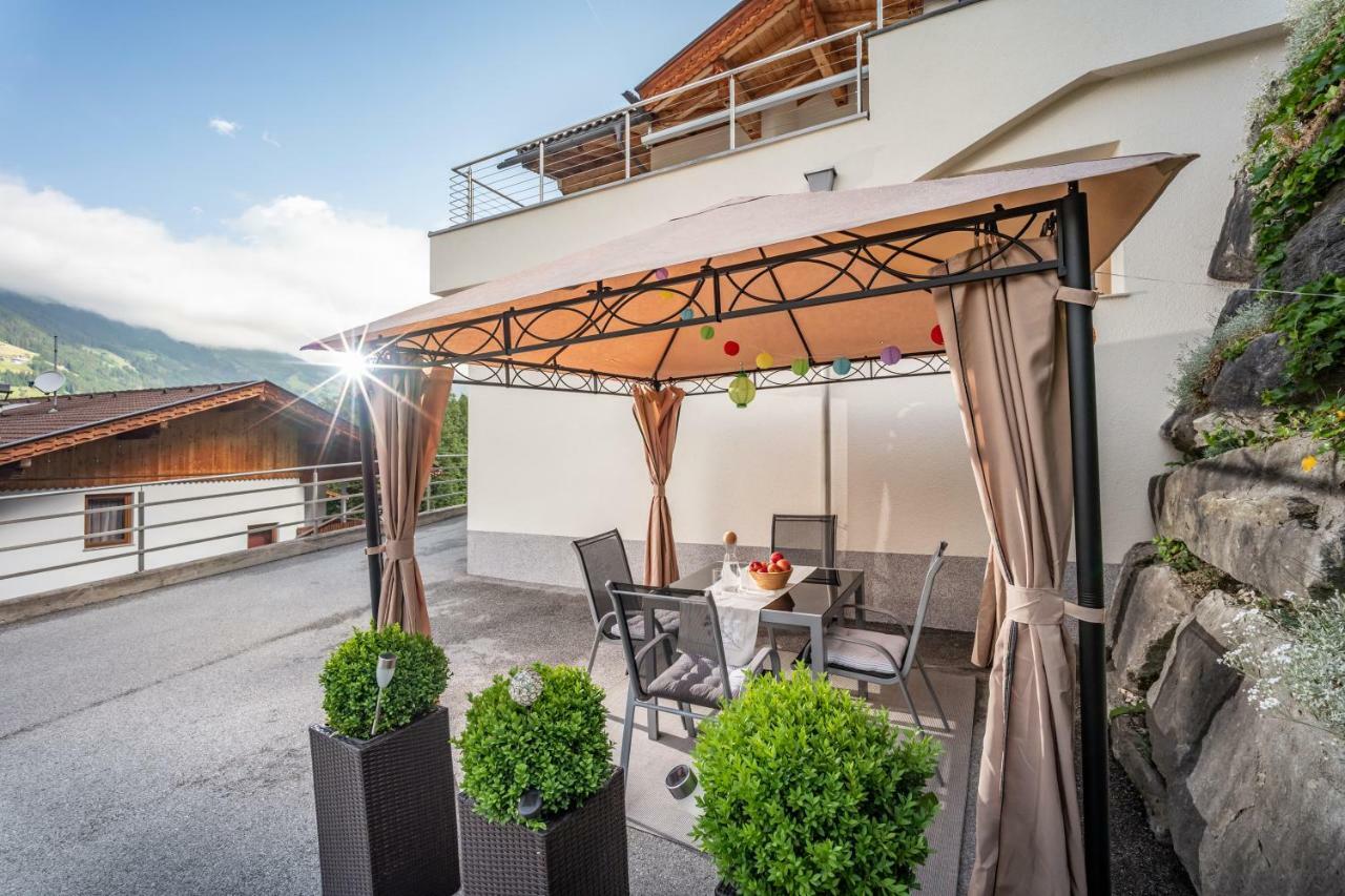 Monis Apartment Ramsau im Zillertal Eksteriør billede